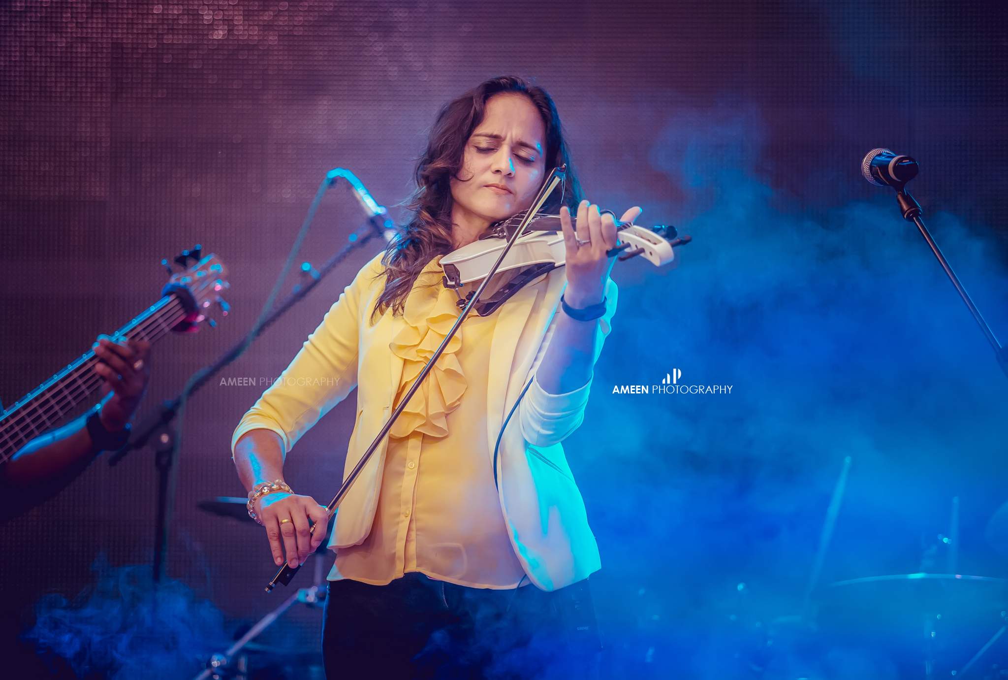 Roopa Revathi | The Indian fusion violinist Biography