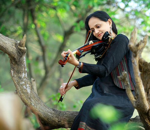 Roopa Revathi Indian Violinist